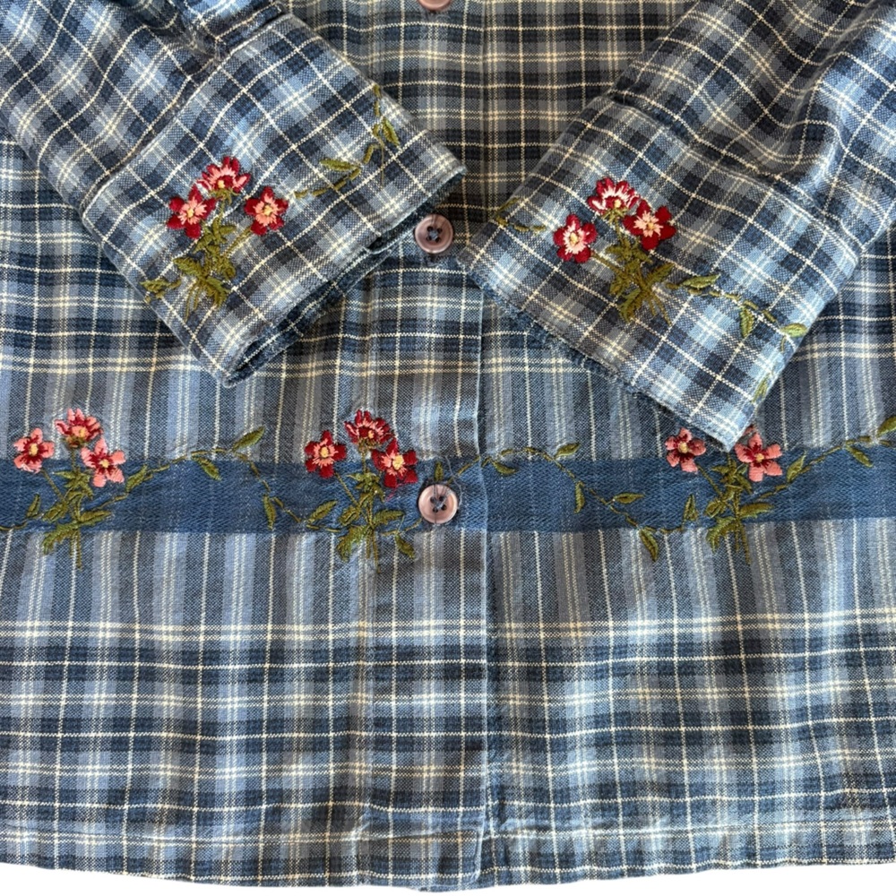 Classic Elements Plaid Button Down Top Long Sleev… - image 6